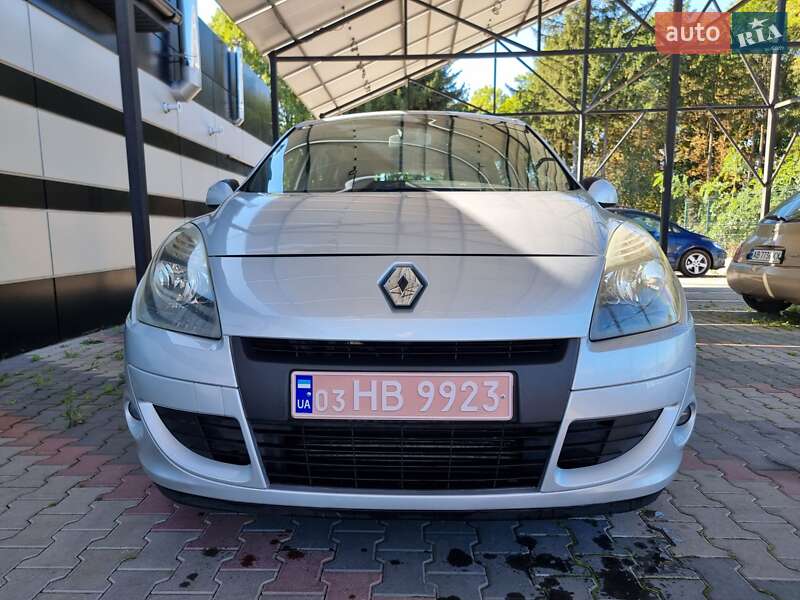 Минивэн Renault Scenic 2011 в Виннице