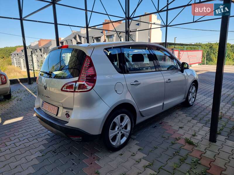 Минивэн Renault Scenic 2011 в Виннице
