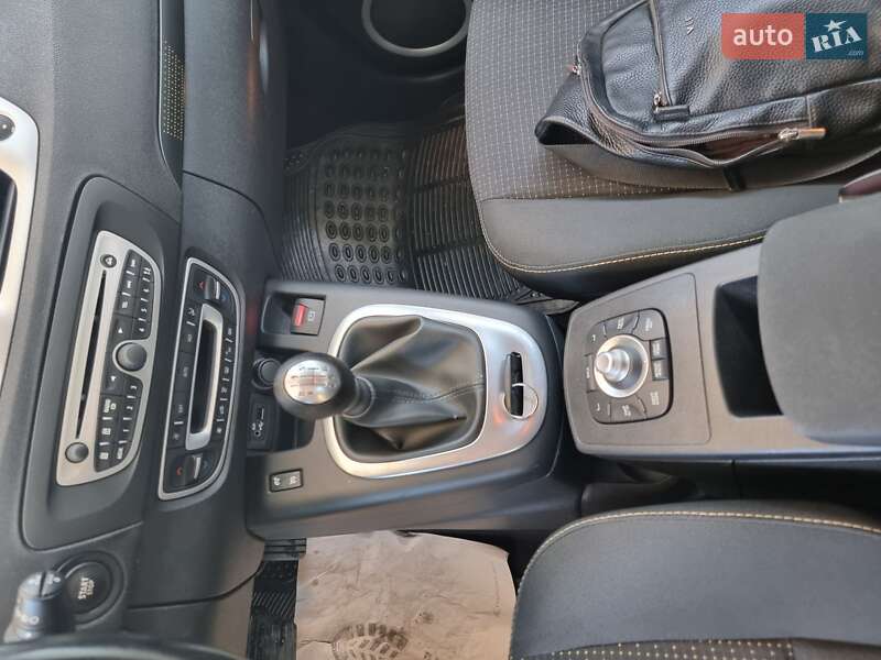 Минивэн Renault Scenic 2011 в Виннице