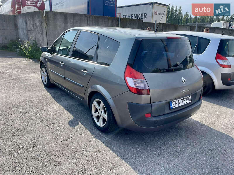 Минивэн Renault Scenic 2004 в Красилове