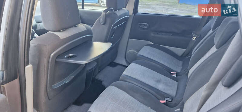 Минивэн Renault Scenic 2004 в Красилове