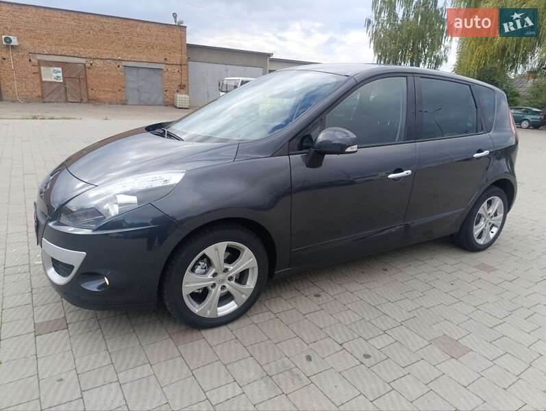 Минивэн Renault Scenic 2009 в Владимире