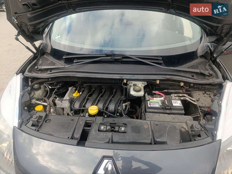 Минивэн Renault Scenic 2009 в Владимире