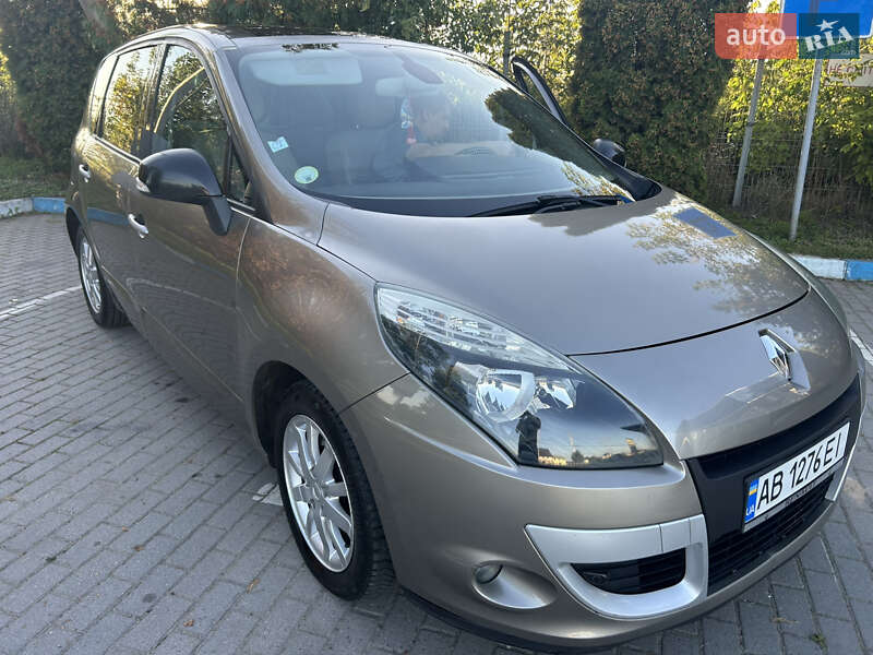 Renault Scenic 2011
