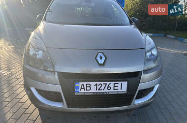 Минивэн Renault Scenic 2011 в 