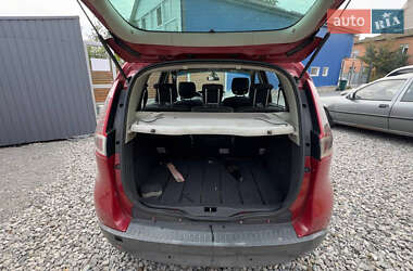 Минивэн Renault Scenic 2009 в 