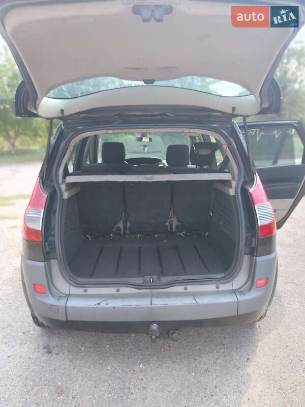 Минивэн Renault Scenic 2007 в Сквире