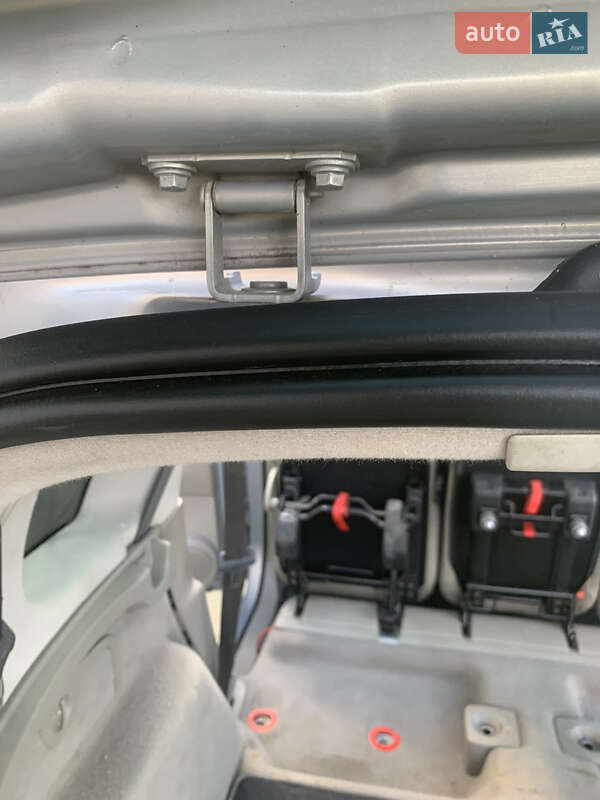 Мінівен Renault Scenic 2004 в Старокостянтинові