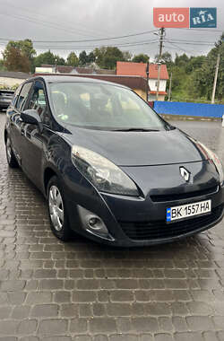 Мінівен Renault Scenic 2011 в Кременці