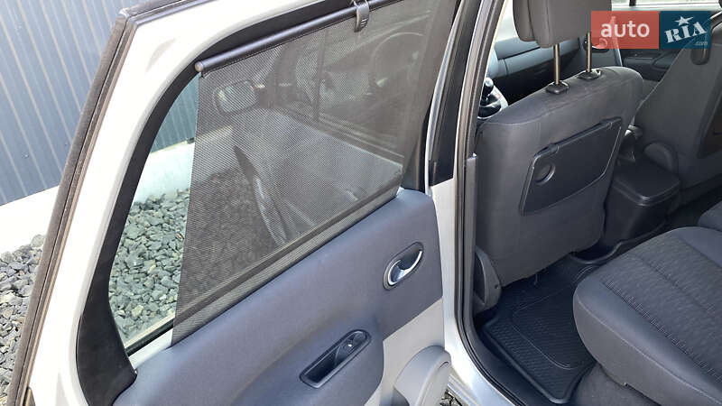 Минивэн Renault Scenic 2007 в Луцке