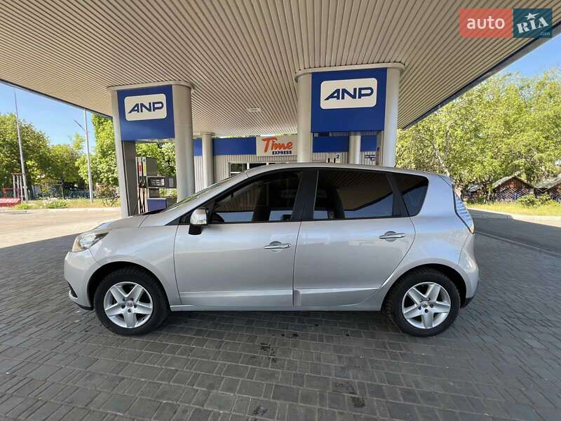 Минивэн Renault Scenic 2014 в Николаеве