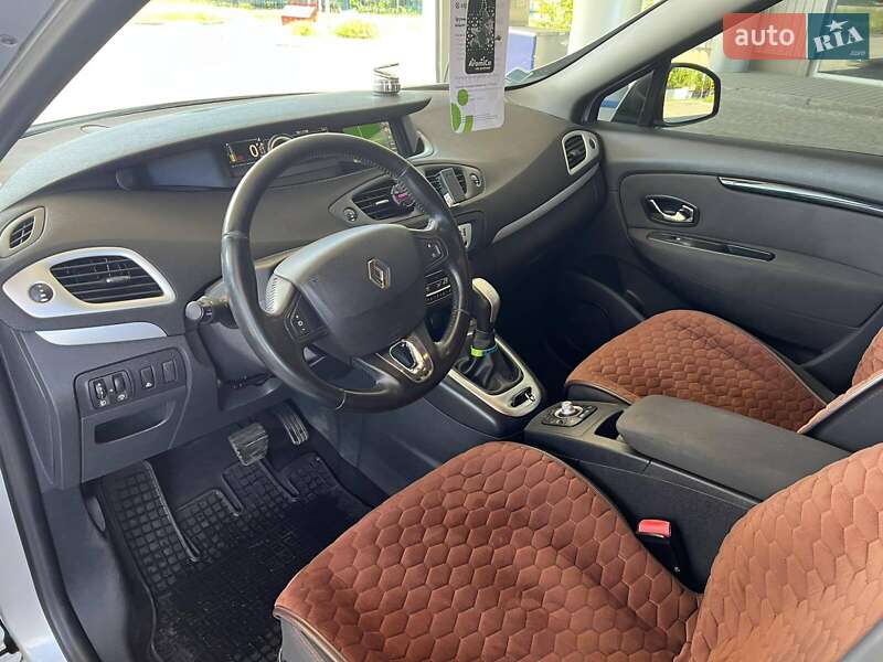 Минивэн Renault Scenic 2014 в Николаеве