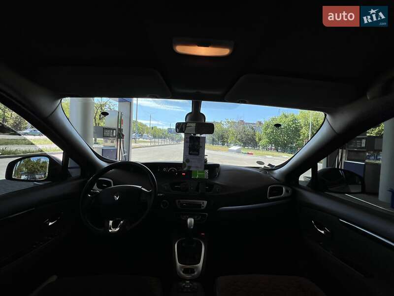 Минивэн Renault Scenic 2014 в Николаеве