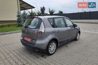 Минивэн Renault Scenic 2012 в 