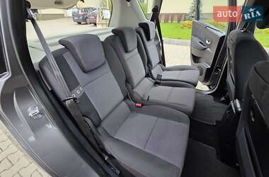 Минивэн Renault Scenic 2012 в 