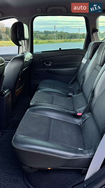 Минивэн Renault Scenic 2013 в Черновцах