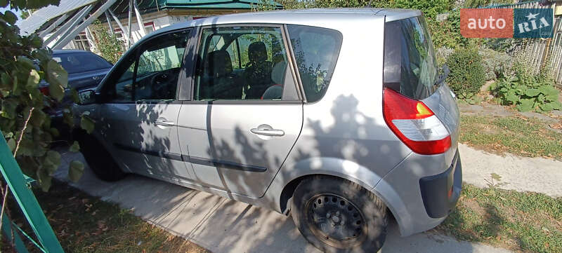 Минивэн Renault Scenic 2005 в Киеве