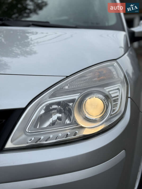 Минивэн Renault Scenic 2007 в Чернигове