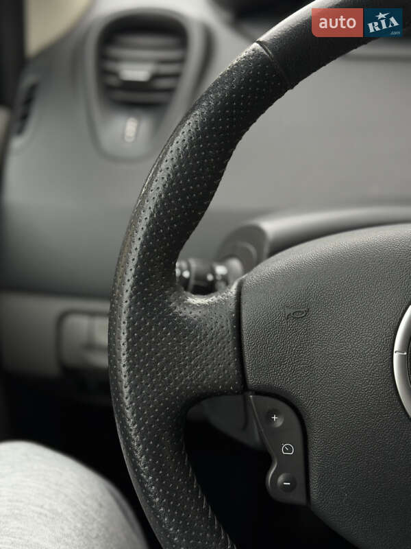 Минивэн Renault Scenic 2007 в Чернигове