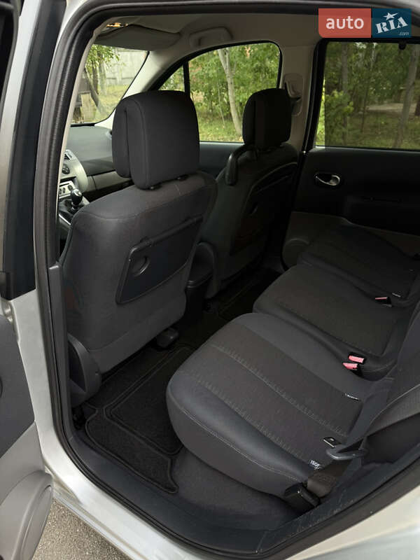 Минивэн Renault Scenic 2007 в Чернигове