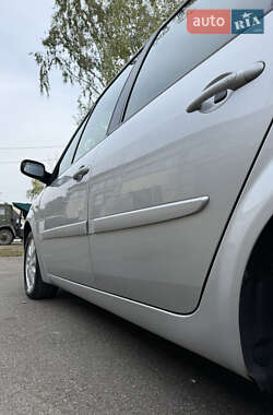 Минивэн Renault Scenic 2007 в 