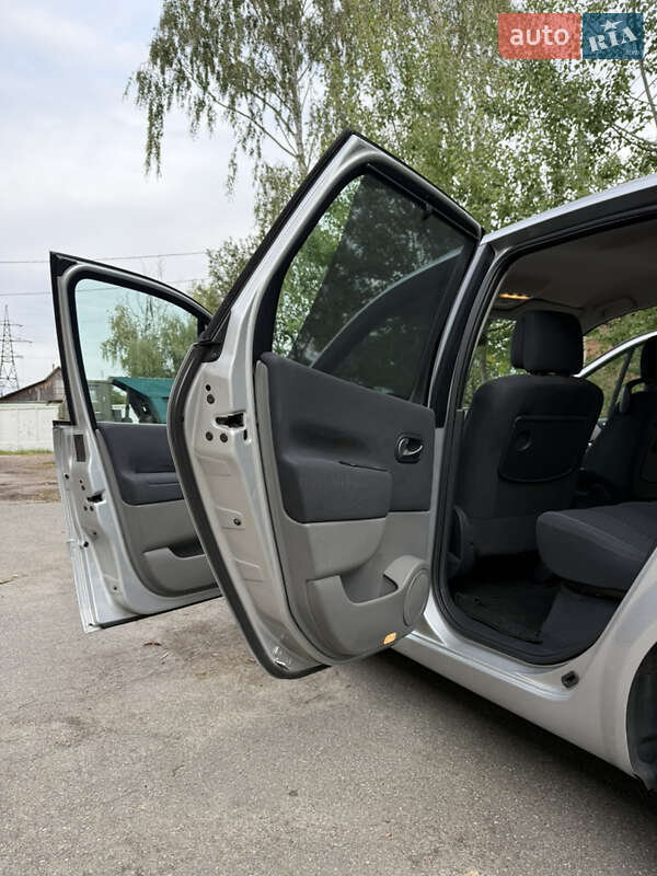 Минивэн Renault Scenic 2007 в Чернигове