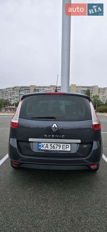 Мінівен Renault Scenic 2011 в Києві