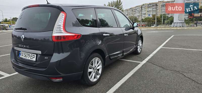 Мінівен Renault Scenic 2011 в Києві