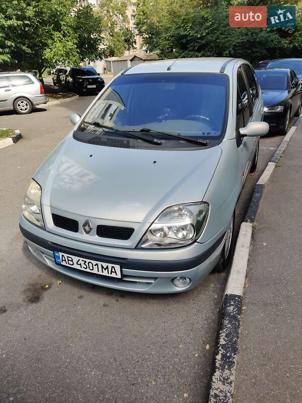 Минивэн Renault Scenic 2002 в 