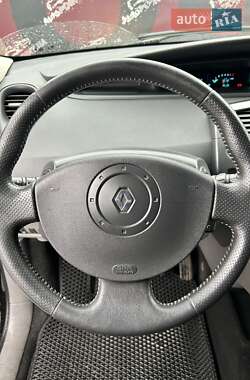 Минивэн Renault Scenic 2006 в 