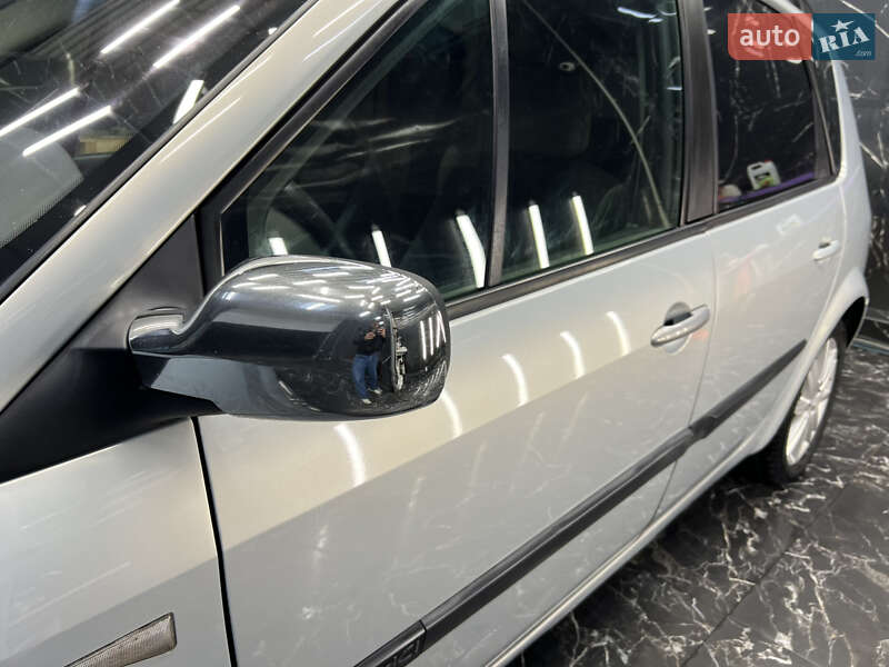 Минивэн Renault Scenic 2003 в Львове