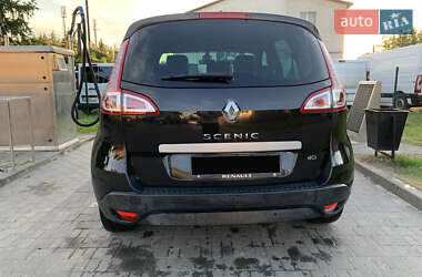 Минивэн Renault Scenic 2010 в 