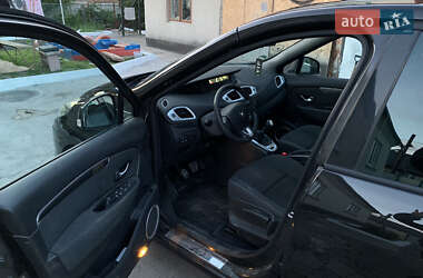 Минивэн Renault Scenic 2010 в 