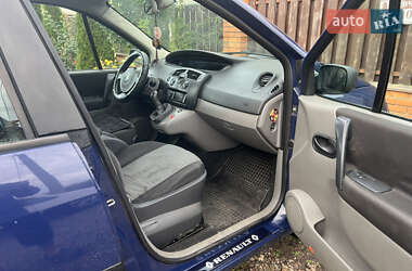 Минивэн Renault Scenic 2004 в 