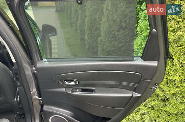 Минивэн Renault Scenic 2011 в 