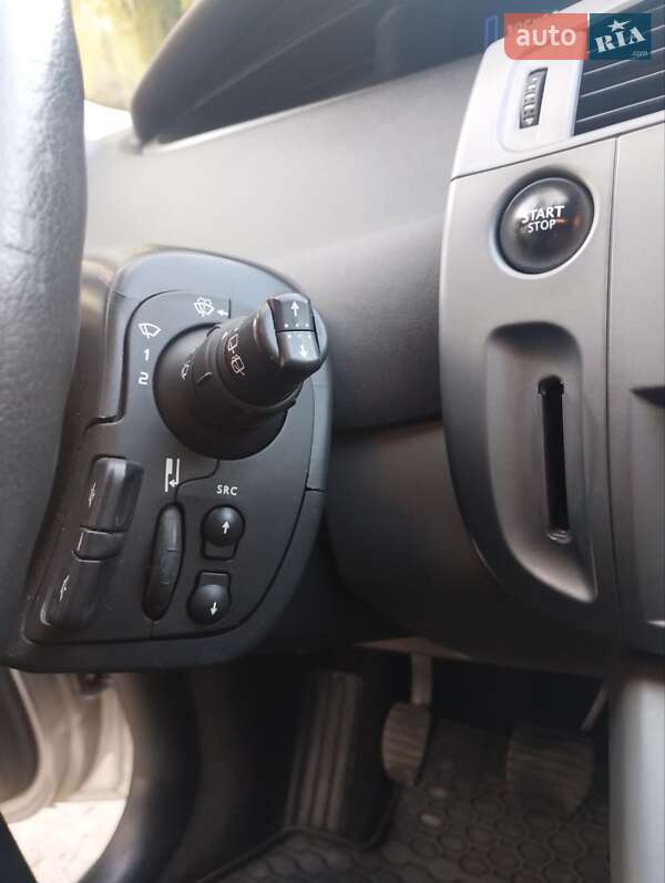 Минивэн Renault Scenic 2007 в Марганце