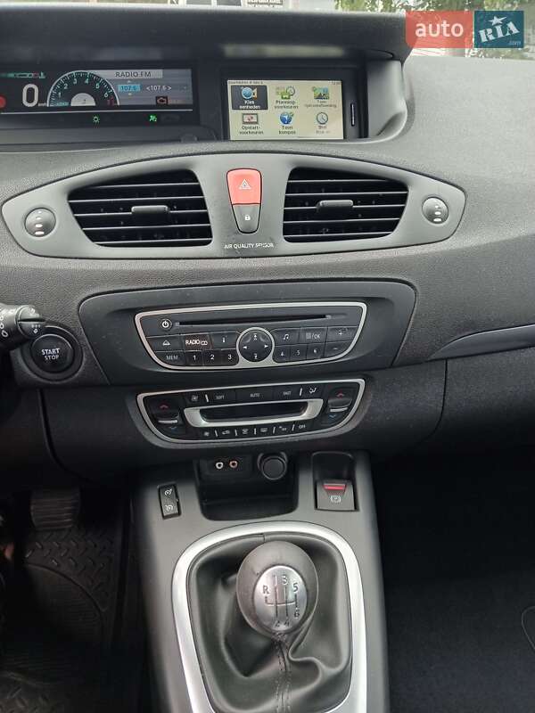 Минивэн Renault Scenic 2011 в Днепре