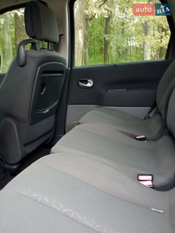 Мінівен Renault Scenic 2008 в Луцьку