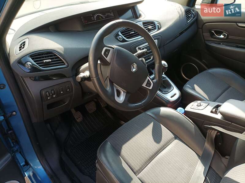 Минивэн Renault Scenic 2012 в Конотопе