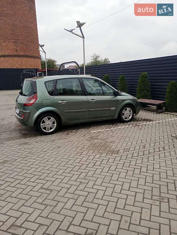 Минивэн Renault Scenic 2004 в Ивано-Франковске