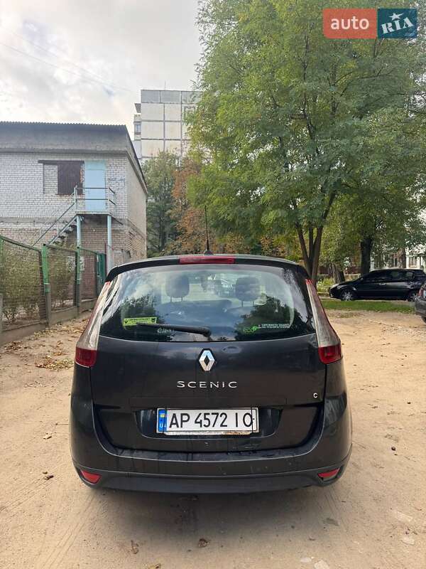 Мінівен Renault Scenic 2010 в Запоріжжі