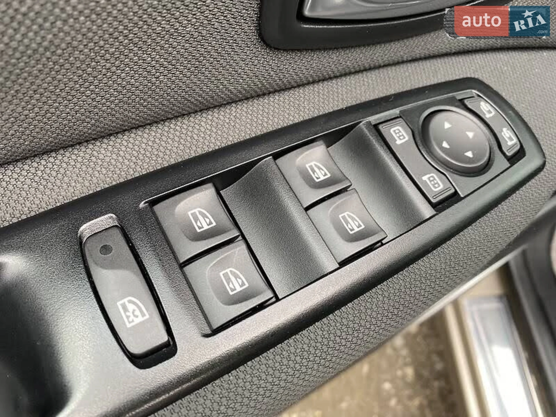 2010 Renault Scenic - мініатюра 29