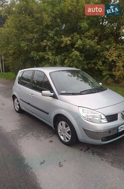 Минивэн Renault Scenic 2003 в 