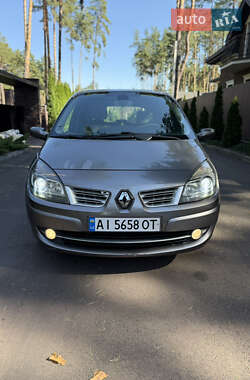 Минивэн Renault Scenic 2009 в Буче