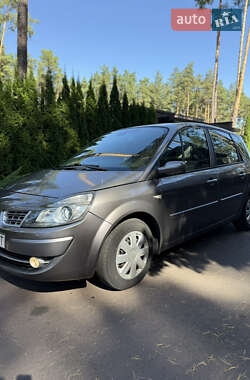 Минивэн Renault Scenic 2009 в 