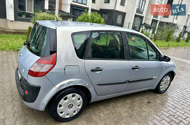 Минивэн Renault Scenic 2004 в 