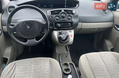 Минивэн Renault Scenic 2004 в 