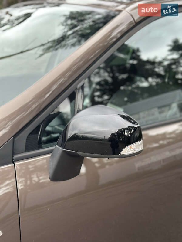 Минивэн Renault Scenic 2012 в Виннице