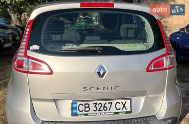 Минивэн Renault Scenic 2010 в 