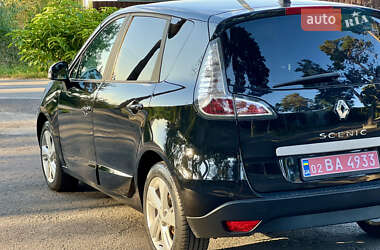 Минивэн Renault Scenic 2015 в 